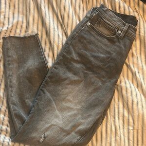 Lucky Brand lightly distressed gray jeans